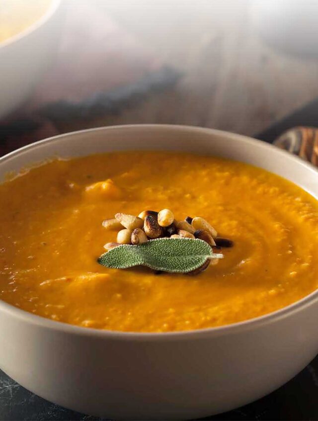 recipe_pumpkin-and-ginger-soup-640x847